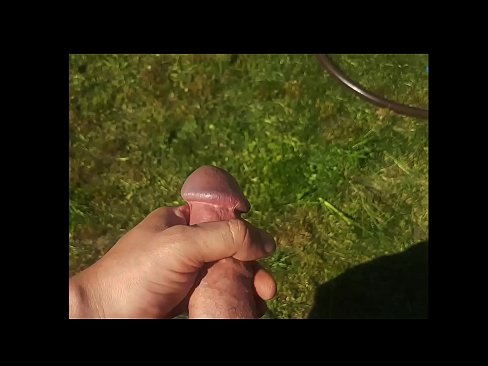 ❤️ A boazona fica com a rata rosa fodida e ejacula com um esguicho num jardim de Verão ❤❌ Porno vk em porno pt.assistirhentai.ru ❌❤